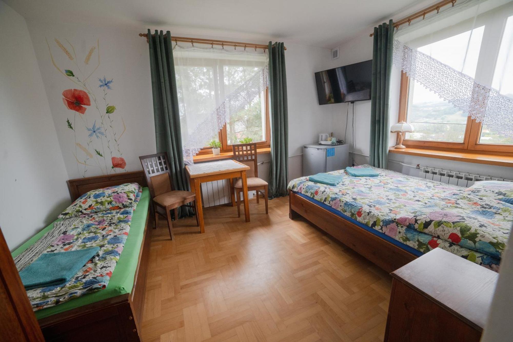 Wisniowy Gaj Ujanowice Exterior foto