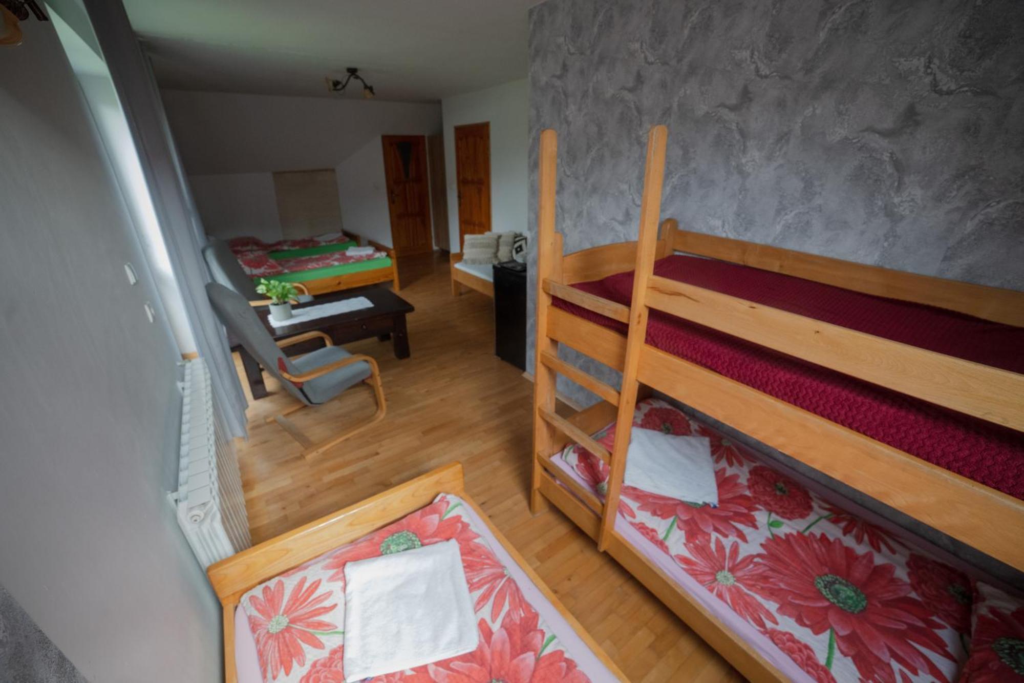 Wisniowy Gaj Ujanowice Exterior foto