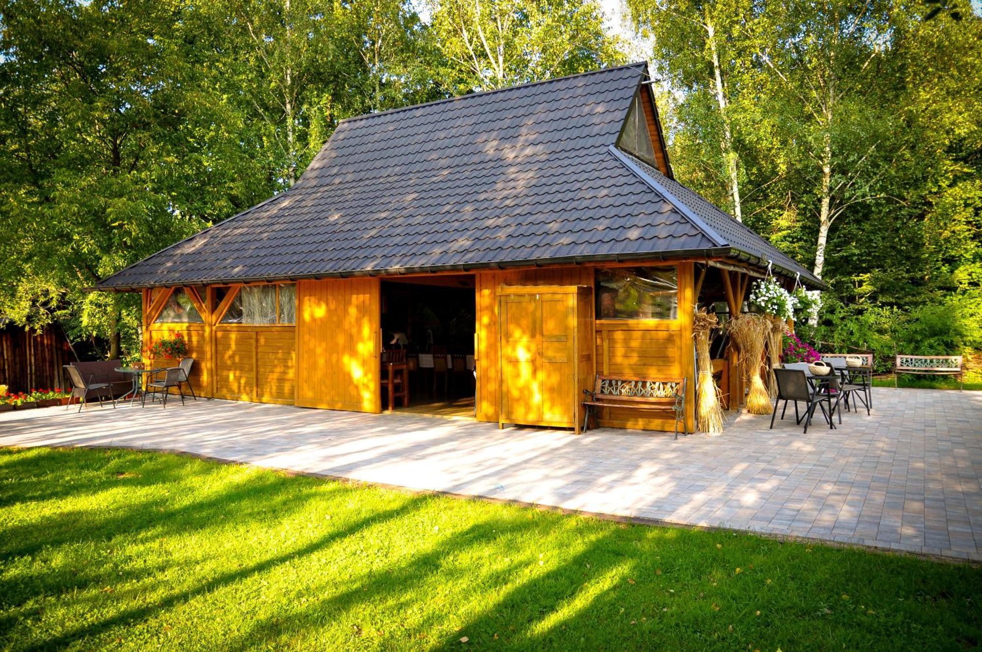 Wisniowy Gaj Ujanowice Exterior foto