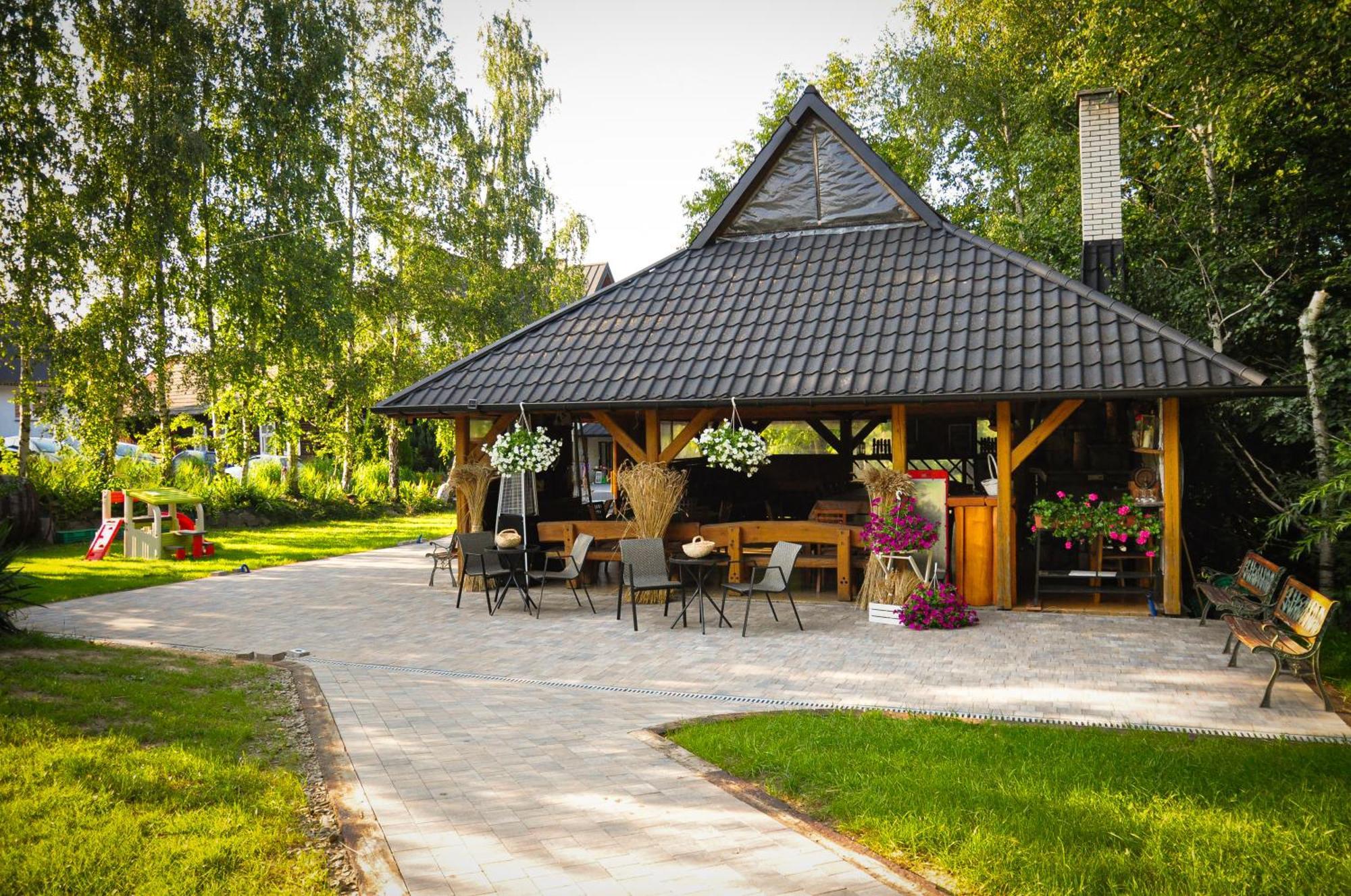 Wisniowy Gaj Ujanowice Exterior foto