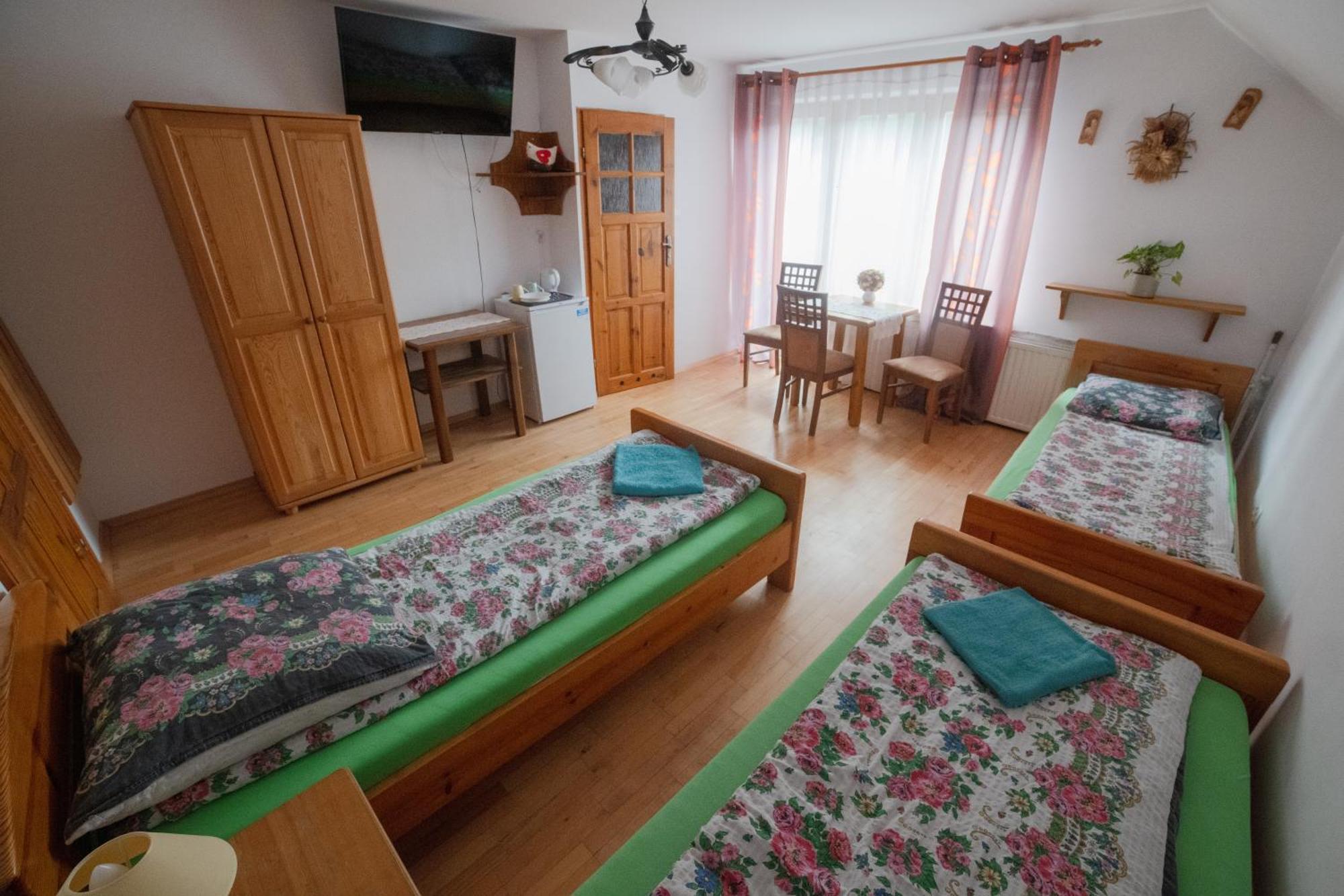 Wisniowy Gaj Ujanowice Exterior foto